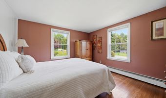 4 Scottsdale Rd, Atkinson, NH 03811