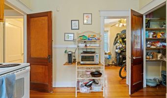 687 Myrtle Ave, Albany, NY 12208