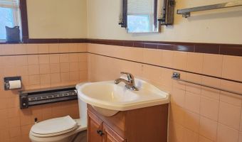 204 Grand Ave, Arco, ID 83213