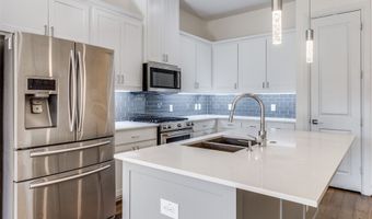 5015 Meridian Ln 1102, Addison, TX 75001