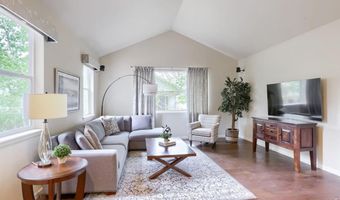 853 Jenny Ln, Berthoud, CO 80513