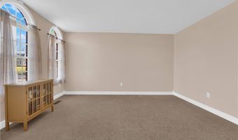 1507 Southcreek Dr, Colonial Heights, VA 23834