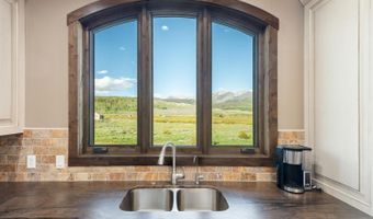 29 WHITE POINT Rd, Cora, WY 82925
