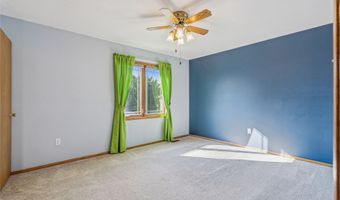 1340 Alderwood Dr, Altoona, IA 50009