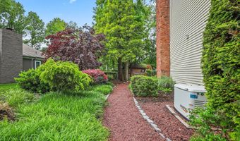 221 Lloyd Rd, Aberdeen, NJ 07747