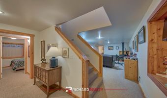 6 Bear Creek Rd, Cody, WY 82414