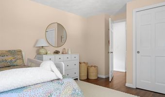 320 Stone Ridge Dr, East Greenwich, RI 02818