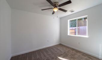 501 NORTH Ave, Bandon, OR 97411