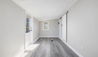 12 Valiant Dr, Coventry, RI 02816