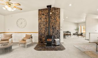 64502 McGrath Rd, Bend, OR 97701