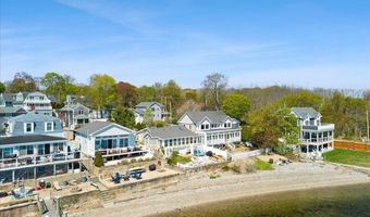 106 King Philip Ave, Bristol, RI 02809