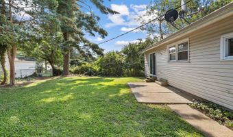 8 N AVON Dr, Claymont, DE 19703