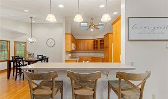 6 Windward Cir, Narragansett, RI 02882