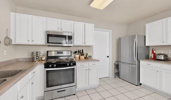 10700 Pinon Park Ct NW, Albuquerque, NM 87114