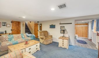 15 Lake Wallkill Rd, Alloway, NJ 07461