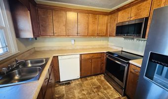 1303 Highpoint Rd, Albertville, AL 35950