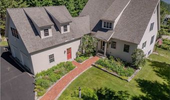 11 Loft Cir, Campton, NH 03223