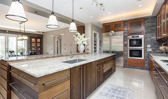 126 Cliff Dr, Narragansett, RI 02882