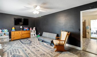 302 S EAST St, Abingdon, IL 61410