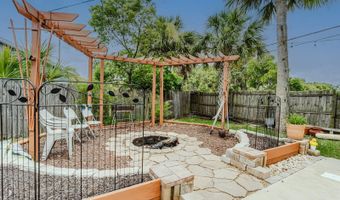 212 SUMMERSET Dr, Apopka, FL 32712