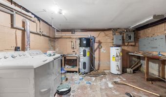 110 Gill St, Auburn, ME 04210