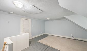 614 S 7th St, Atchison, KS 66002