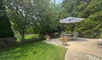 459 EDGEWOOD Dr, Ambler, PA 19002