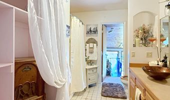 155 E Keays St, Buffalo, WY 82834