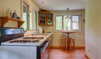 71 Eddie Knoll Ln, Bartlett, NH 03812