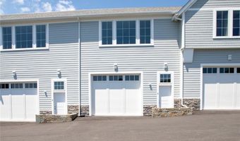 55 John Clarke Rd 3, Middletown, RI 02842