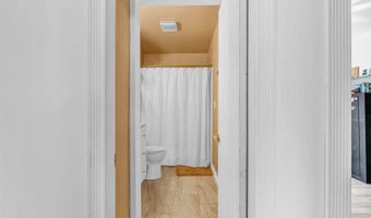 385 Essex St, Bangor, ME 04401