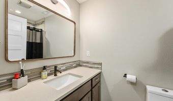 15915 SE HAROLD Ave, Milwaukie, OR 97267