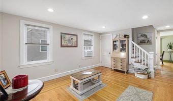 12 Hagen Ave, Cranston, RI 02920