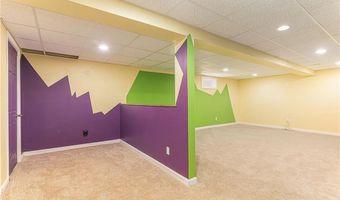 25 Keith Dr, Hopkinton, RI 02832