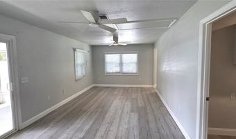 132 JAMES St, Auburndale, FL 33823