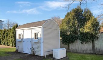 7 Restmere Ter, Middletown, RI 02842