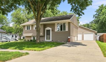 601 6th Street Pl SE, Altoona, IA 50009