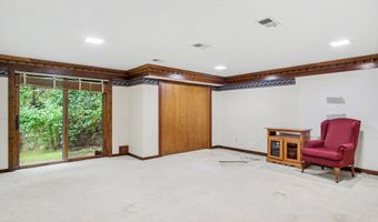 540 Roundtree Dr NE, Ada, MI 49301