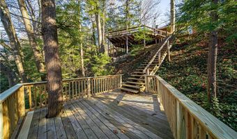 4281 N Forest Ridge Dr, Ashtabula, OH 44004