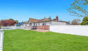3 Dubois Ave, Amityville, NY 11701