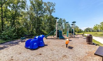 42145 PIEBALD Sq, Aldie, VA 20105