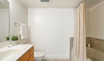 1205 GARFIELD St 808, Arlington, VA 22201