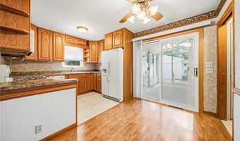 1118 Terrell Dr, Akron, OH 44313