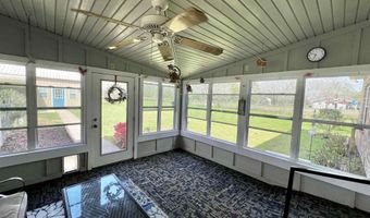 2259 E Laurel St, Atmore, AL 36502
