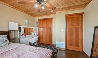 612 Deer Ridge Dr, Atkins, IA 52206