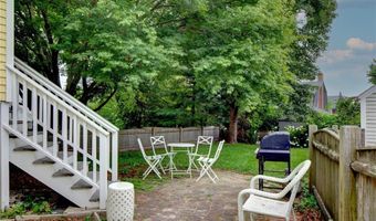 24 Hunter Ave, Newport, RI 02840