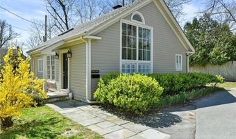 397 Gibbs Ave Ch, Newport, RI 02840