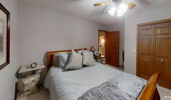 114 Chaudoin Dr, Angola, IN 46703