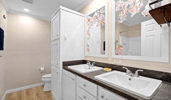 1 Country Manor Rd, Beaufort, SC 29906