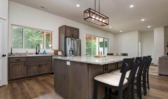21696 Lawrence 1230, Aurora, MO 65605